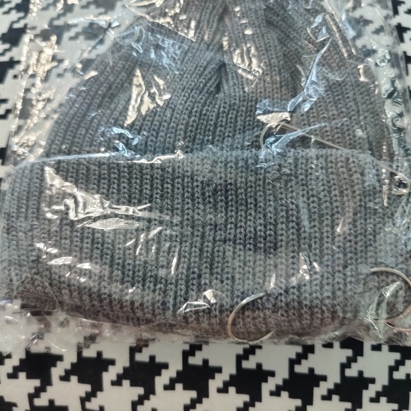Dolls Kill grey pierced beanie - Picture 7 of 7